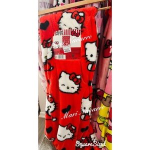 Hello Kitty heart Blanket